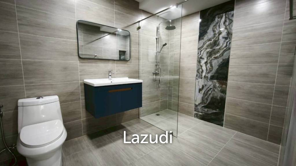 รูป บ้าน 2 ชั้น 250 ตร.ม. หรูตกแต่งครบ ใจกลางพัทยาใต้ - รูปที่ 32/39