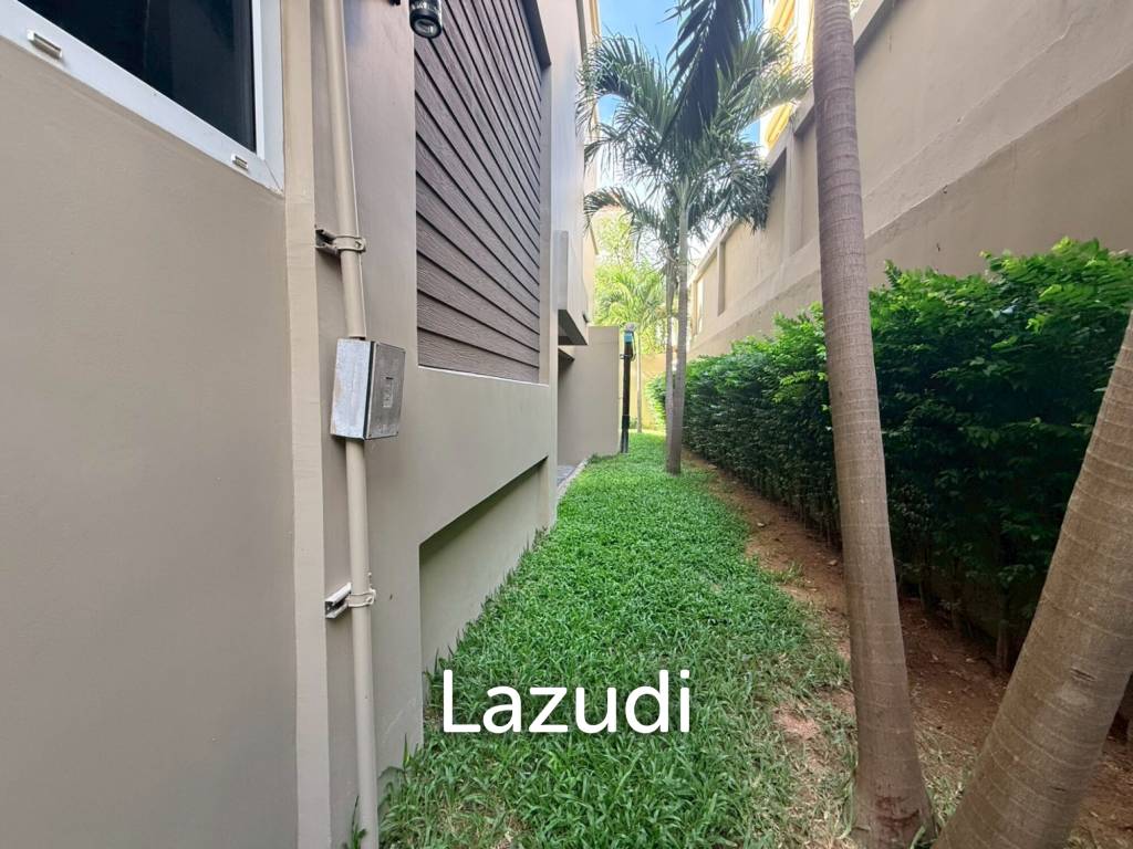picture Exceptional Double-Plot Residence for Sale Pruksa Nara - 27/32