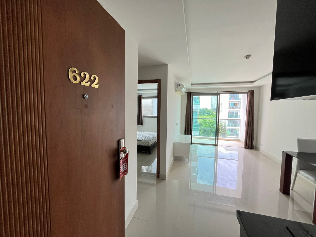 รูป BB 14782 : คลับ รอยัล ซี แอนด์ ดี - รูปที่ 3/10