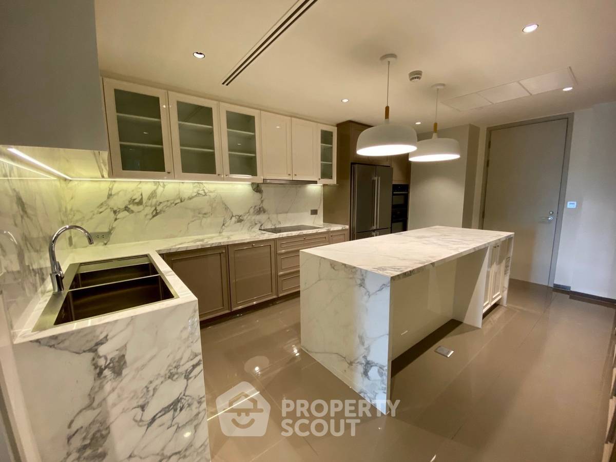 รูป คอนโด 3 ห้องนอน 301 ตร.ม. ให้เช่า Supreme Legend Condominium ใกล้ MRT คลองเตย (ID 512234) - รูปที่ 7/20