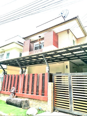 บ้านแฝดให้เช่า : ให้เช่าบ้านพล วัชรพล (Baan Phon Watcharapol) ถนนสุขาภิบาล 5 ใกล้ 5 แยกวัชรพล 