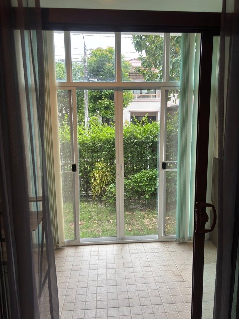 บ้านเดี่ยวให้เช่า : บ้านให้เช่า  ที่ : เศรษฐสิริ บางนา 3 ห้องนอน 2 ห้องน้ำ