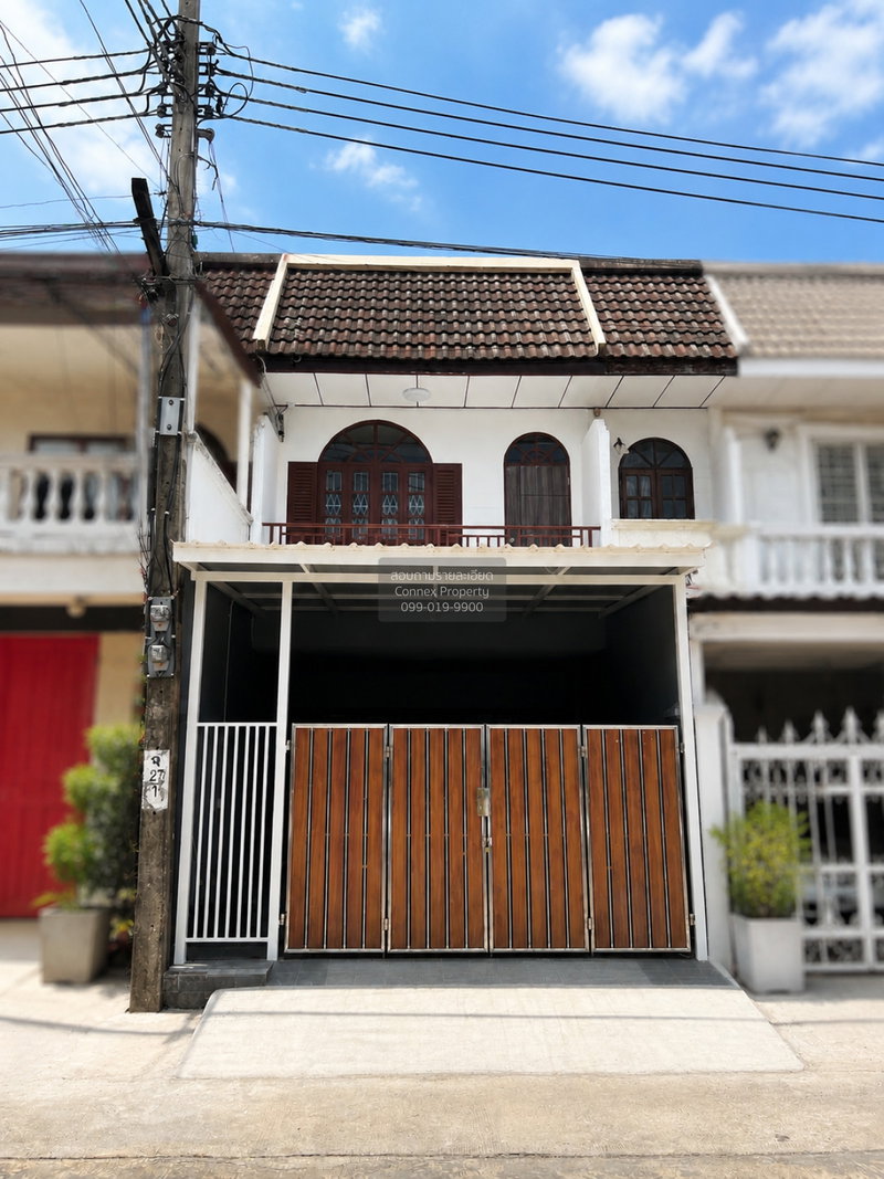 Townhouses for sale : For Sale Townhouse/Townhome  , Moobaan Sena Villa 84 , newly renovated , Khlong Chan , Bang Kapi , Bangkok , CX-156541 ✅ Live chat with us ADD LINE @connexproperty ✅
