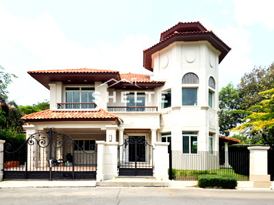 เช่าบ้านเดี่ยว รร.เตรียมอุดมศึกษาน้อมเกล้า  : บ้านเดี่ยว พื้นที่ 100 ตร.ว. เฟอร์ครบ พร้อมเข้าอยู่ทันที ติดรถไฟฟ้าสายสีส้ม ใกล้ Community สัมมากร ทางด่วนมอเตอร์เวย์ 🚗