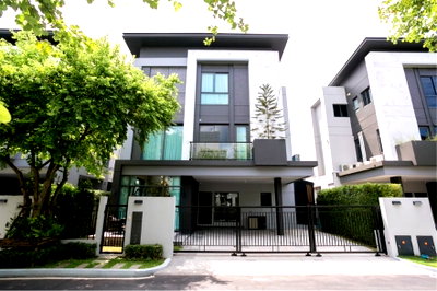 บ้านเดี่ยว ลาดพร้าว 71 : LTH15516-Luxury House for Sale Ekkamai-Ladprao | Prime Location Best Value | Near Central Westville | 38 MB
