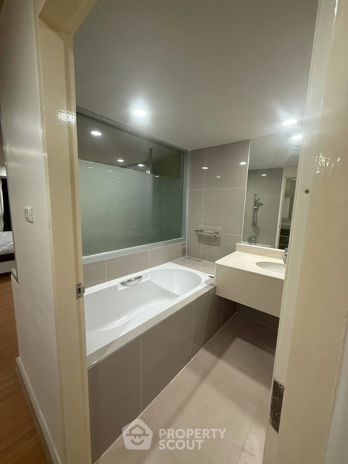 รูป ห้อง 1 ห้องนอน ใกล้ BTS Nana เพียง 200 ม. ที่ The Trendy Condominium (ID 2933021) - รูปที่ 7/8
