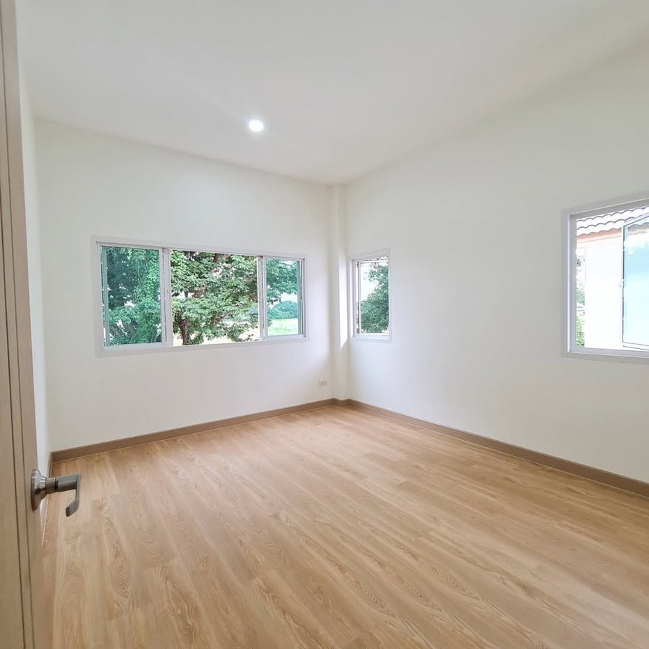 รูป ขาย บ้านเดี่ยวสองชั้น บ้านนอกโครงการทำเลเด่นใกล้ตลาด !!!! ฟรีโอน #CSS101821 - รูปที่ 14/16