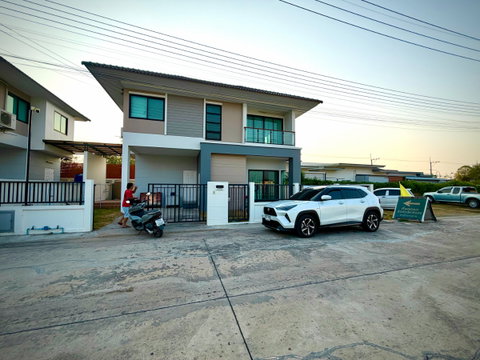 🏡 ขายบ้านแฝด (ฟังก์ชั่นเดี่ยว) 2 ชั้น ทำเลดีมาก บ้านธรรมชาติ รังสิต–คลอง 8   เลขที่ 84/3