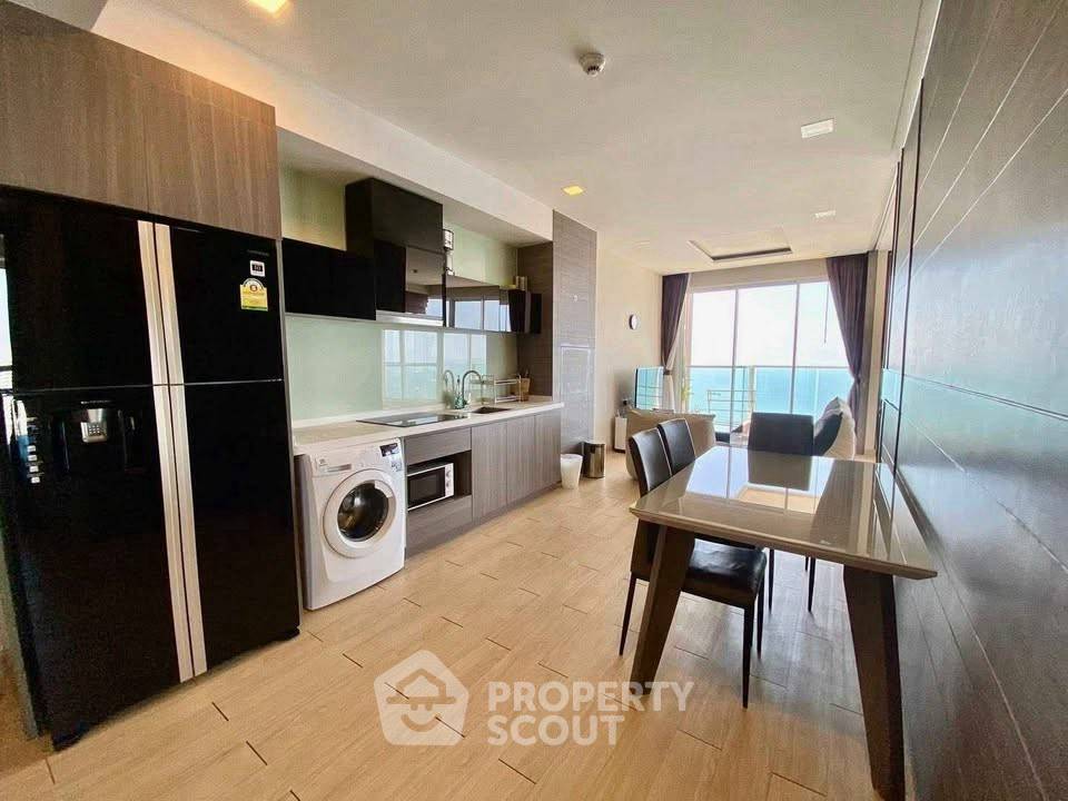 รูป คอนโด 2 ห้องนอน ชั้น 33 ที่ Cetus Beachfront หาดจอมเทียน (ID 2447837) - รูปที่ 3/10