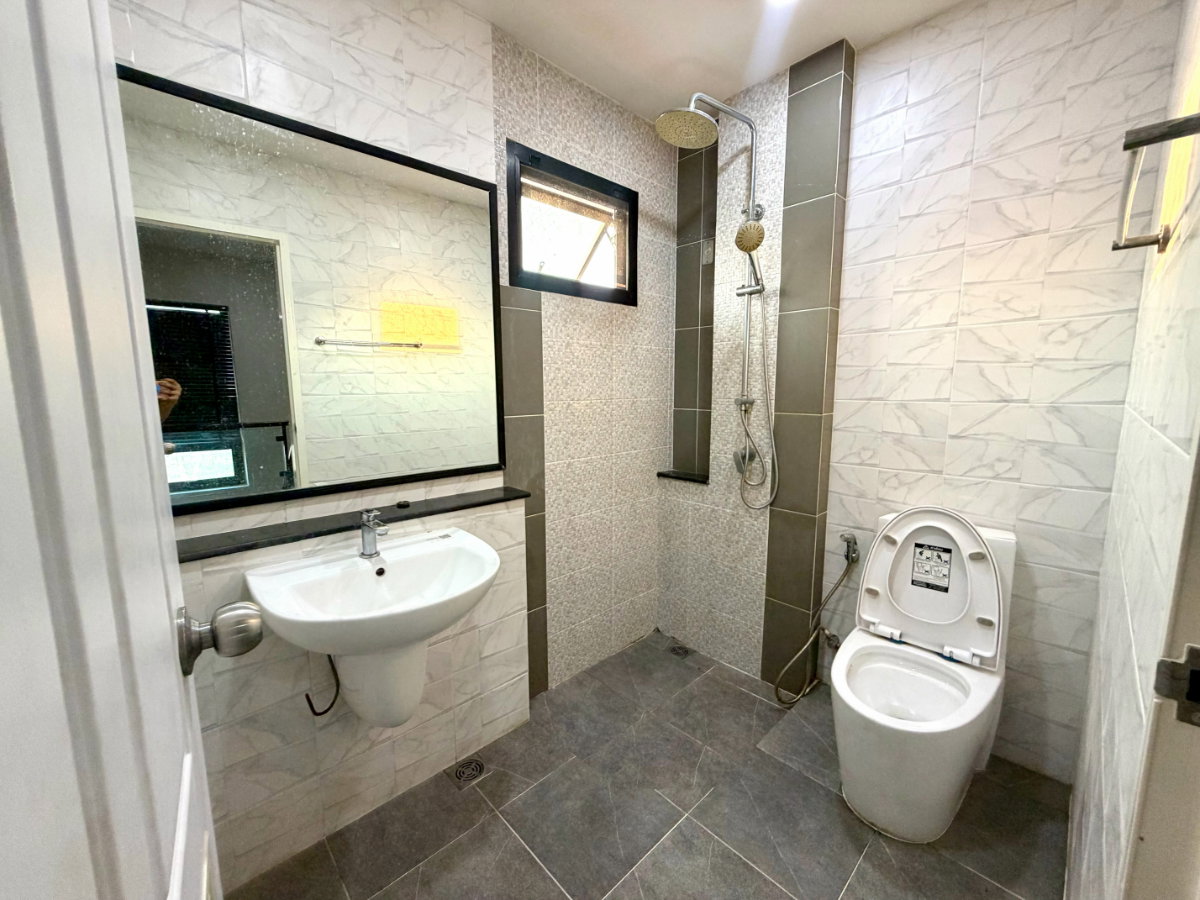 picture Baan Thamachat Rangsit-Khlong 8, No. 84/3 - 13/20