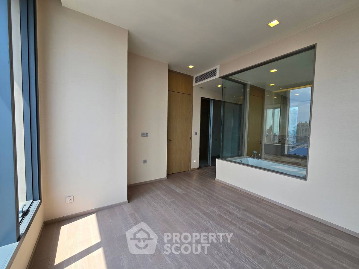 picture 30th-Floor 1-BR Condo For Sale At The Esse Asoke, MRT Sukhumvit (ID 2742937) - 14/34