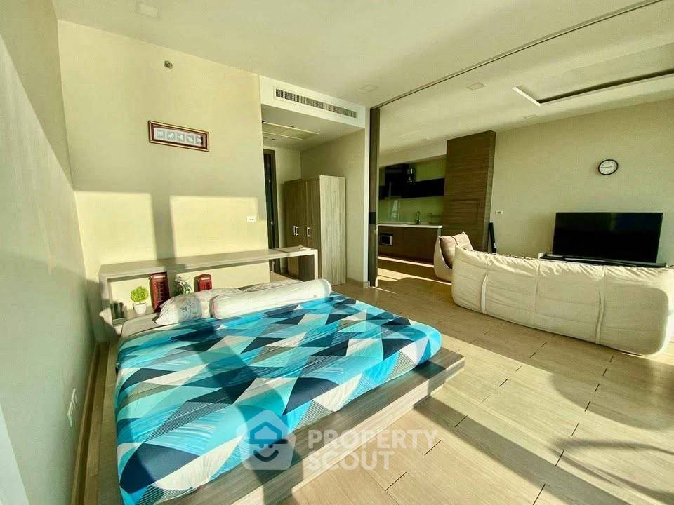 รูป คอนโด 2 ห้องนอน ชั้น 33 ที่ Cetus Beachfront หาดจอมเทียน (ID 2447837) - รูปที่ 5/10