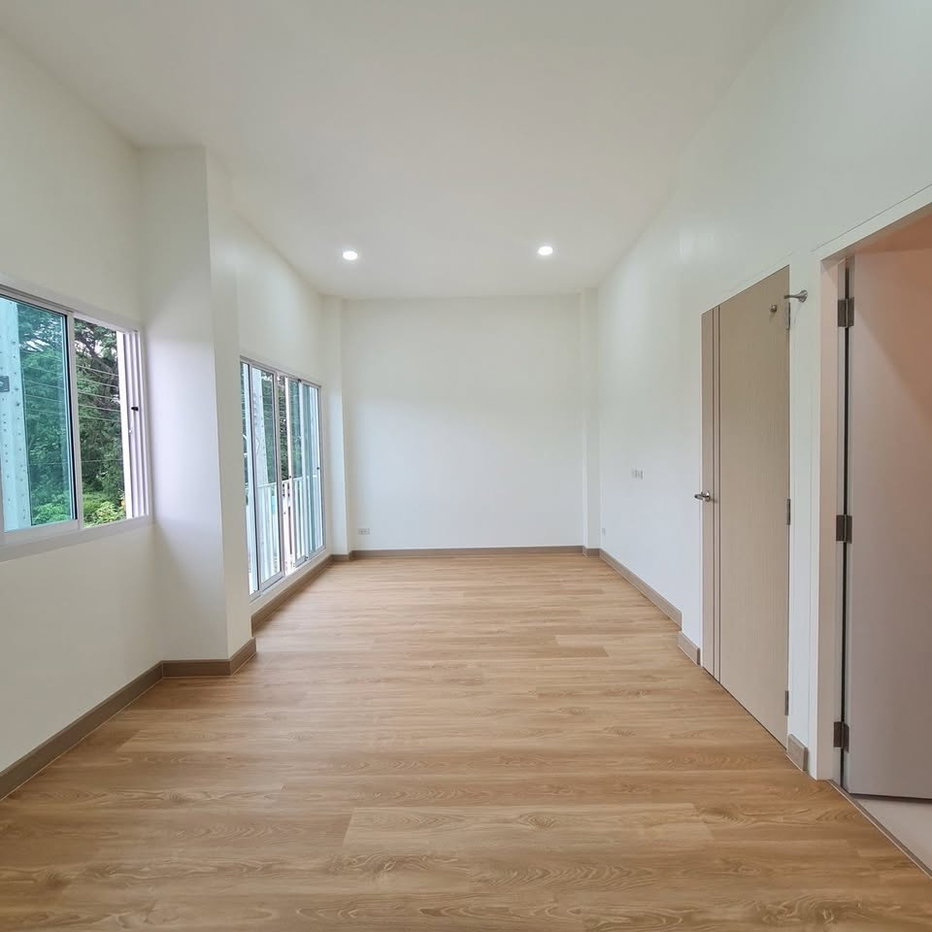รูป ขาย บ้านเดี่ยวสองชั้น บ้านนอกโครงการทำเลเด่นใกล้ตลาด !!!! ฟรีโอน #CSS101821 - รูปที่ 9/16