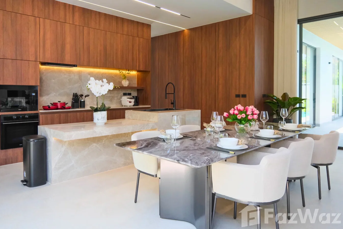 รูป Luxury 4-Bedroom Contemporary Pool Villa in Chalong 6381503 - รูปที่ 11/27