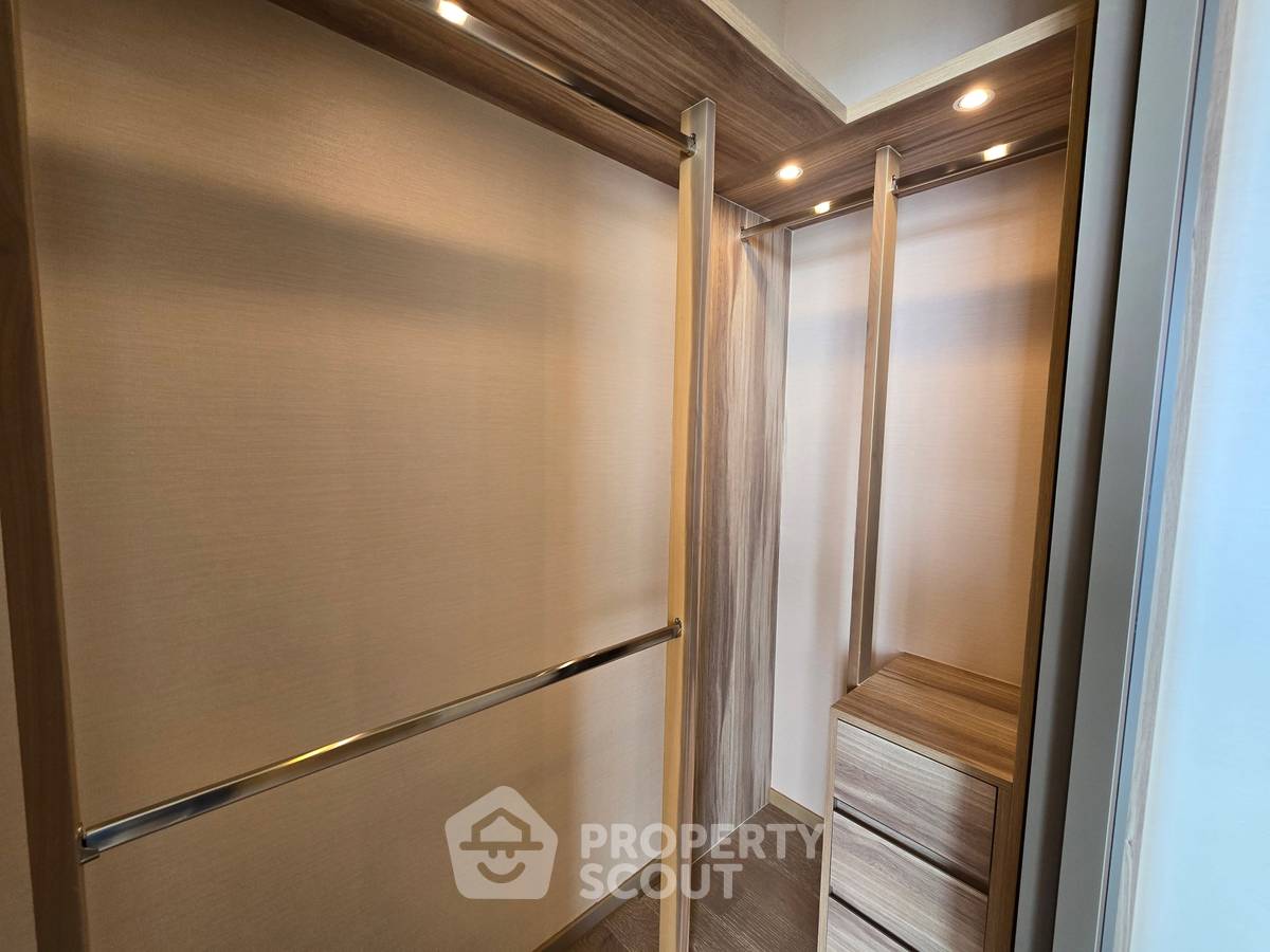 picture 30th-Floor 1-BR Condo For Sale At The Esse Asoke, MRT Sukhumvit (ID 2742937) - 33/34