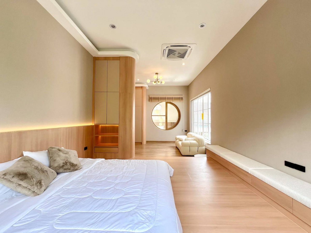 รูป บ้าน Pool villa 2 ชั้น บ้านพร้อมสระว่ายน้ำในตัว สไตร์ Koji ใกล้ห้างสรรพสินค้า #C7MG100771 - รูปที่ 16/28