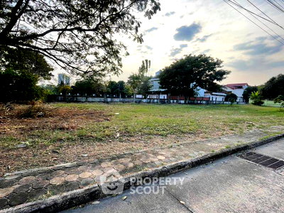 Land for sale Prawet : Land For Sale Krisadanakorn 21 Village 📍 Dokmai, Prawet (ID 2933699)