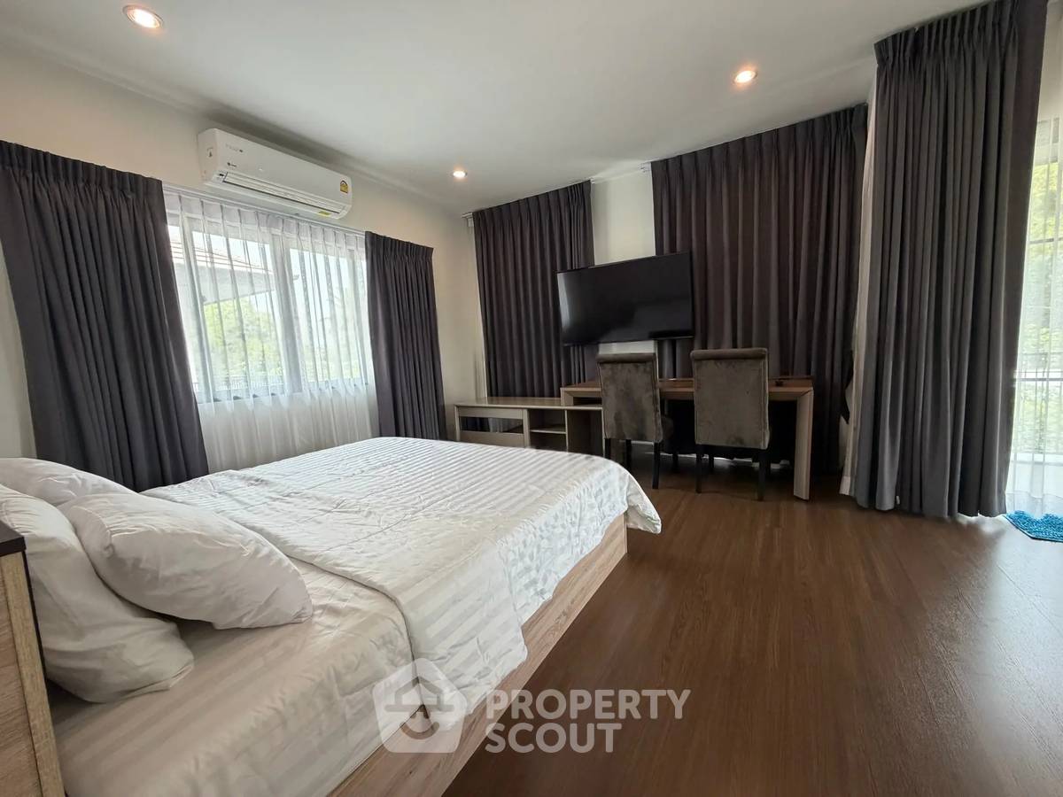 รูป บ้าน 4 ห้องนอนให้เช่า เซ็ตทาซิริ พัฒนาการ (เลี้ยงสัตว์ได้) (ID 2933689) - รูปที่ 11/28