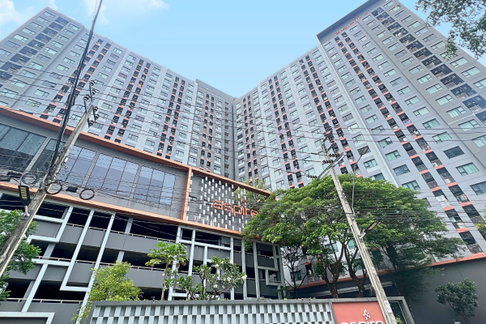 คอนโด แอสปาย สาทร-ตากสิน ห้องมุม วิวสระว่ายน้ำ ใหม่ พร้อมอยู่ 2 ห้องนอน ต่ำกว่าทุน 2.6 ล้าน