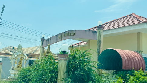 Single-Story House at Thaweesap Village, Phan Thong Chonburi, new home for renovation and Move-In