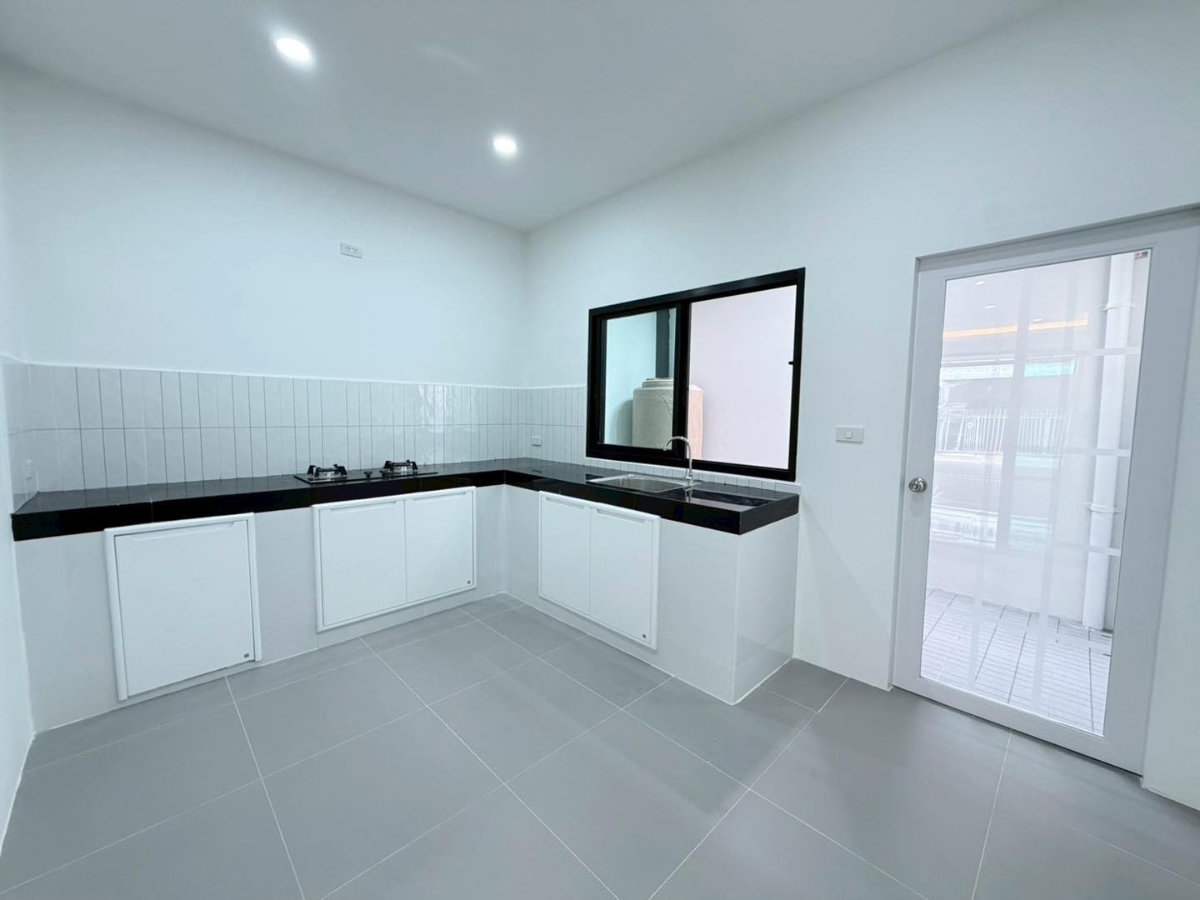 รูป หมู่บ้านพิพรพงษ์ ทาวน์เฮาส์ 2 ชั้น ถนนวิภาวดี-รังสิต ซอยวิภาวดี-รังสิต 84 ดอนเมือง รีโนเวทใหม่ ทำเลดี - รูปที่ 9/32