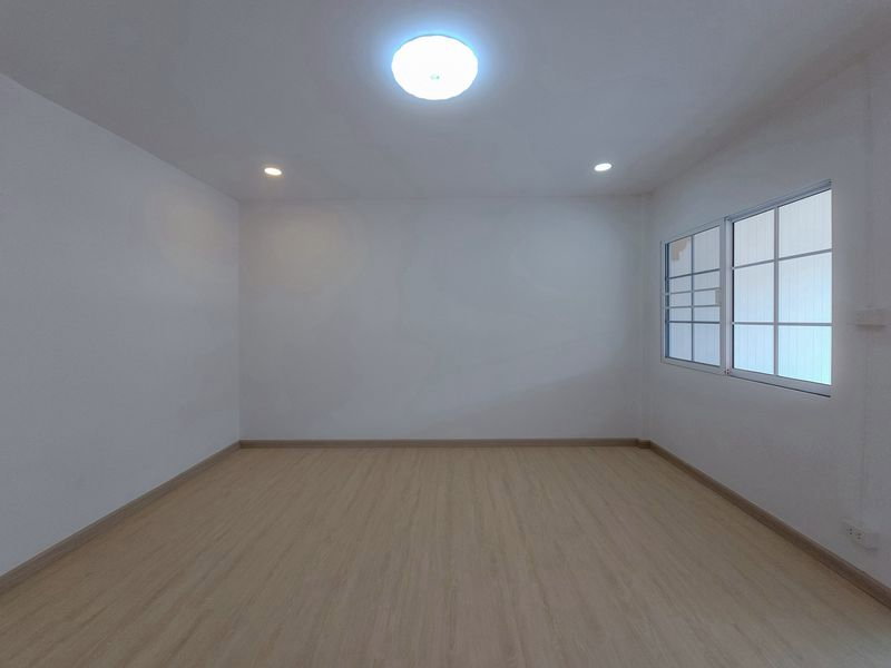 รูป ขายด่วน! บ้านสวยทำเลทอง “หมู่บ้านพรทิพย์” ตรงข้ามตลาดบางศรีเมือง ✨ - รูปที่ 10/16