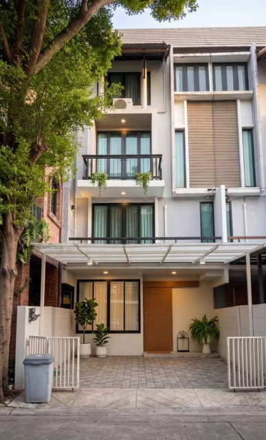 รูป ST13969 - Townhome Areeya Mandarina Sukhumvit 77 : BTS Onnut  - รูปที่ 2/7