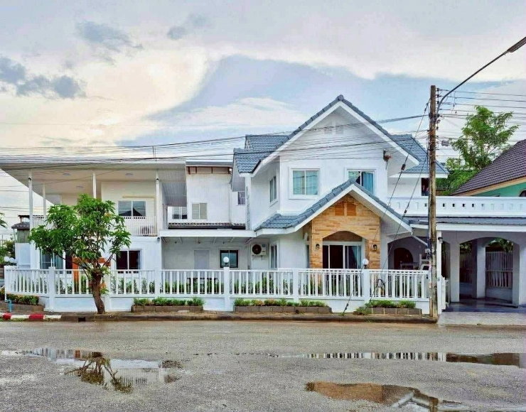รูป เช่า บ้านพูลวิลล่า 📍หมู่บ้านขวัญเวียง #พลูวิลล่าบ้าน 2 หลังเชื่อมติดกัน ใกล้แม็คโครหางดง , โรงเรียนนานาชาติลานนา , สนามบินเชียงใหม่ - รูปที่ 1/13