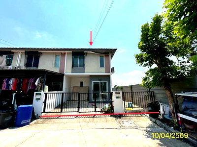 Townhouses for sale Khlong Luang Road : TOWN HOUSE 24 Sq.w. Khlong Luang Pathumthani for 2M
