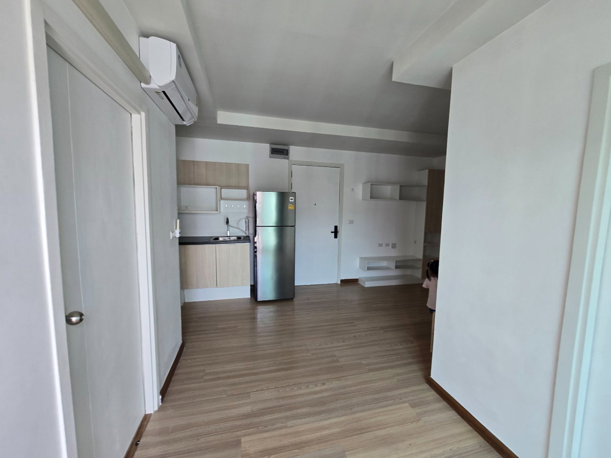 รูป 🔥 ขาย !!! 2 ห้องนอน ชั้น 25  เจคอนโด สาทร–กัลปพฤกษ์ เพียง 2.75 ล้าน (Condo for Sale – High Floor Pool View | Rare Unit!) - รูปที่ 10/23