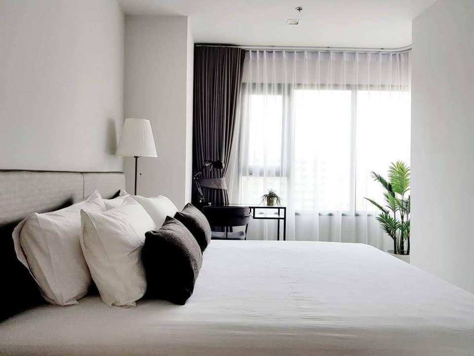 รูป R498/[ให้เช่า] คอนโดหรูห้องมุม ทรงแรร์ไอเทม วิวสวยปัง: ไลฟ์ วัน ไวร์เลส (Life One Wireless) - รูปที่ 5/8