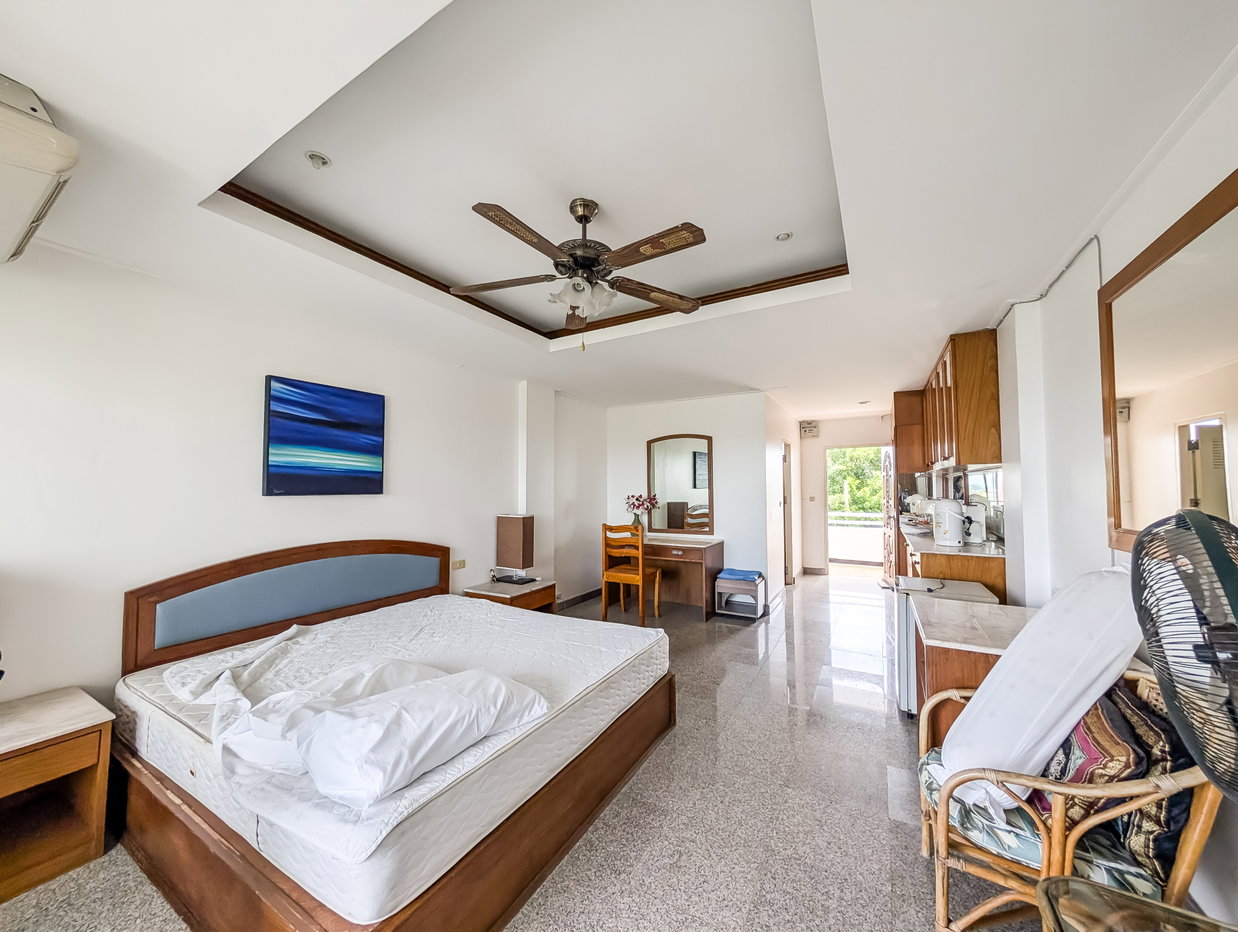 รูป Somphong Condotel Studio for Sale Partial Sea View Condo - รูปที่ 2/5