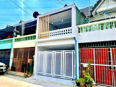 ทาวน์โฮม เมืองชลบุรี ชลบุรี : ขายทาวน์เฮ้าส์ 2 ชั้น หมู่บ้านอีสเทิร์นแลนด์ซิตี้ นาป่า ชลบุรี