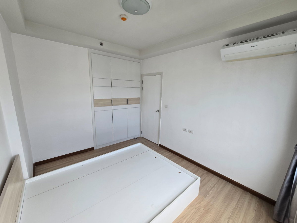 รูป 🔥 ขาย !!! 2 ห้องนอน ชั้น 25  เจคอนโด สาทร–กัลปพฤกษ์ เพียง 2.75 ล้าน (Condo for Sale – High Floor Pool View | Rare Unit!) - รูปที่ 2/23