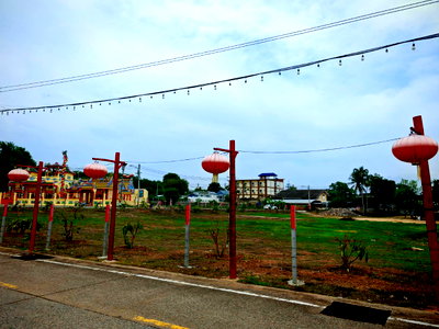 Land for sale Chonburi : 💎 Prime Feng Shui Land! for Sale in Pattaya-Chak Ngaeo — 3 Rai+ Surrounded by 3 Roads & A Natural Canal, Only 8 MB per Rai! 💎 Total 30 MB