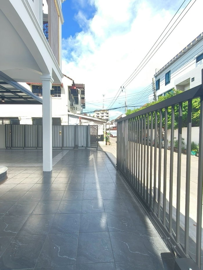 รูป บ้านเดี่ยว นวมินทร์127 บ้านนอกโครงการ ฟรีค่าส่วนกลาง จอดรถ 4 คัน นัดชมบ้านจริง085-318-6868คุณวา - รูปที่ 3/36