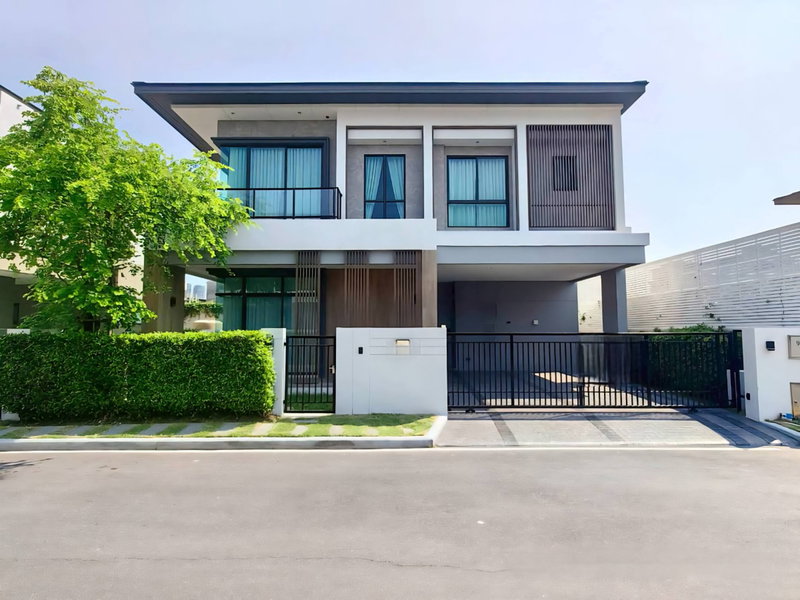 Houses for sale : 🔥 House for Sale Bangkok Boulevard Bangna-KM5  Near BTS Bangna
