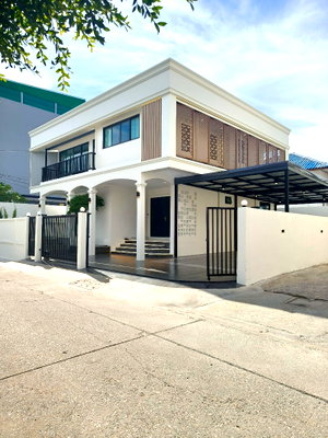 บ้านเดี่ยว ถนนประเสริฐมนูกิจ : บ้านเดี่ยว นวมินทร์127  บ้านนอกโครงการ ฟรีค่าส่วนกลาง  จอดรถ 4 คัน นัดชมบ้านจริง085-318-6868​คุณวา