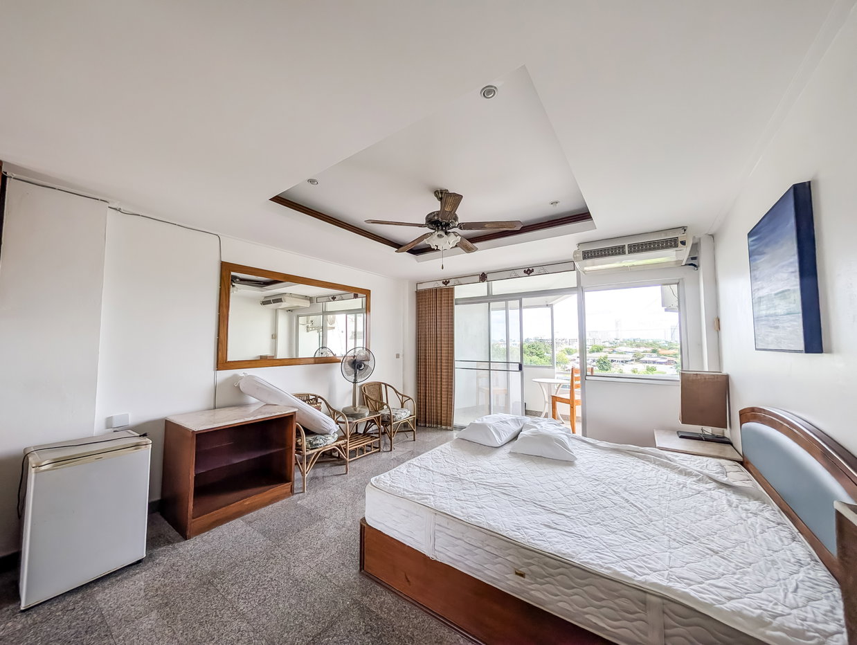 รูป Somphong Condotel Studio for Sale Partial Sea View Condo - รูปที่ 3/5