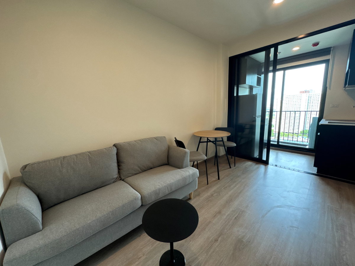 picture Nue District R9 1st hand ð§ļâĻWelcome our 1st tenant ð - 13/15