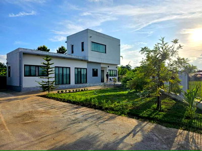 บ้านเดี่ยว ศูนย์วัฒนธรรมไทย-จีน อุดรธานี :  บ้านหลังใหญ่วิวสวย วิวทุ่งนา บ้านมือสองทำเลชานเมืองเป็นส่วนตัว   #CSS101899  