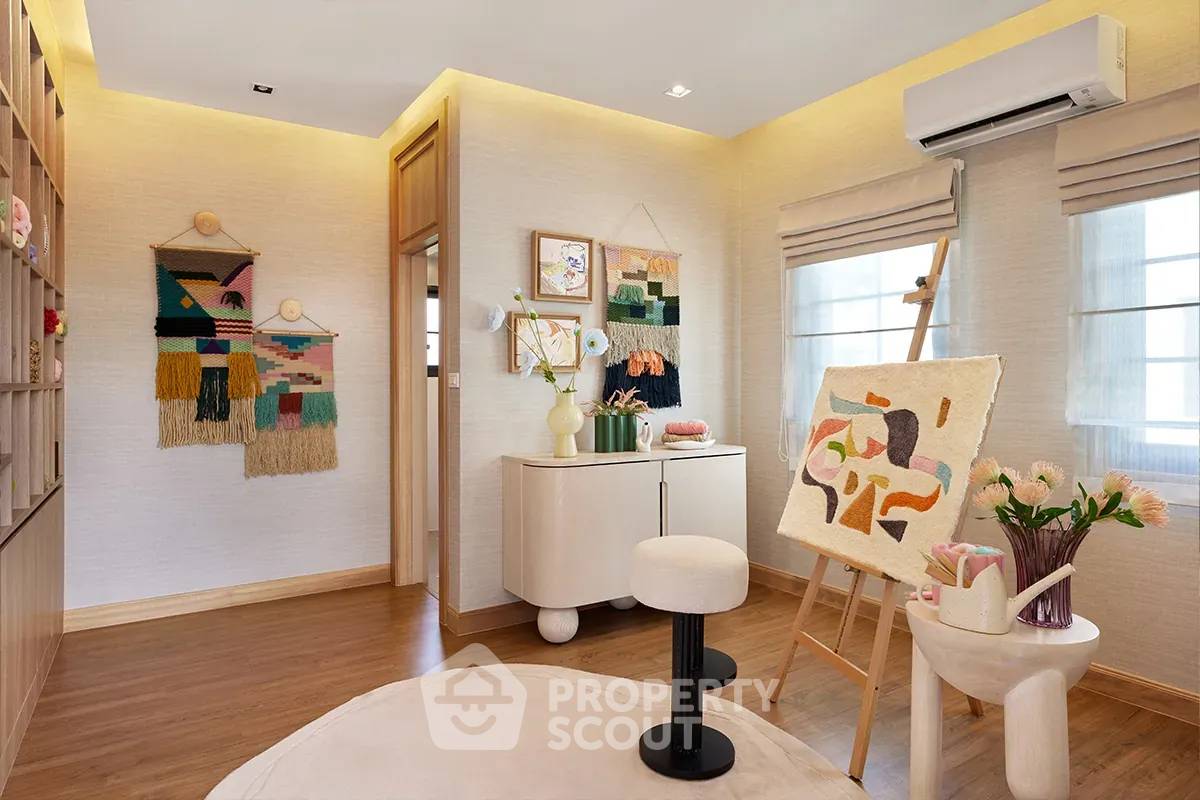 รูป บ้านเดี่ยว 4 ห้องนอน ขาย ที่ Centro Watcharapol 2 รับสัตว์เลี้ยง (ID 2936149) - รูปที่ 2/7