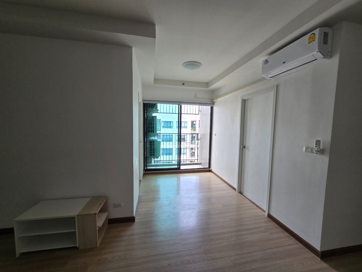 รูป 🔥 ขาย !!! 2 ห้องนอน ชั้น 25  เจคอนโด สาทร–กัลปพฤกษ์ เพียง 2.75 ล้าน (Condo for Sale – High Floor Pool View | Rare Unit!) - รูปที่ 11/23