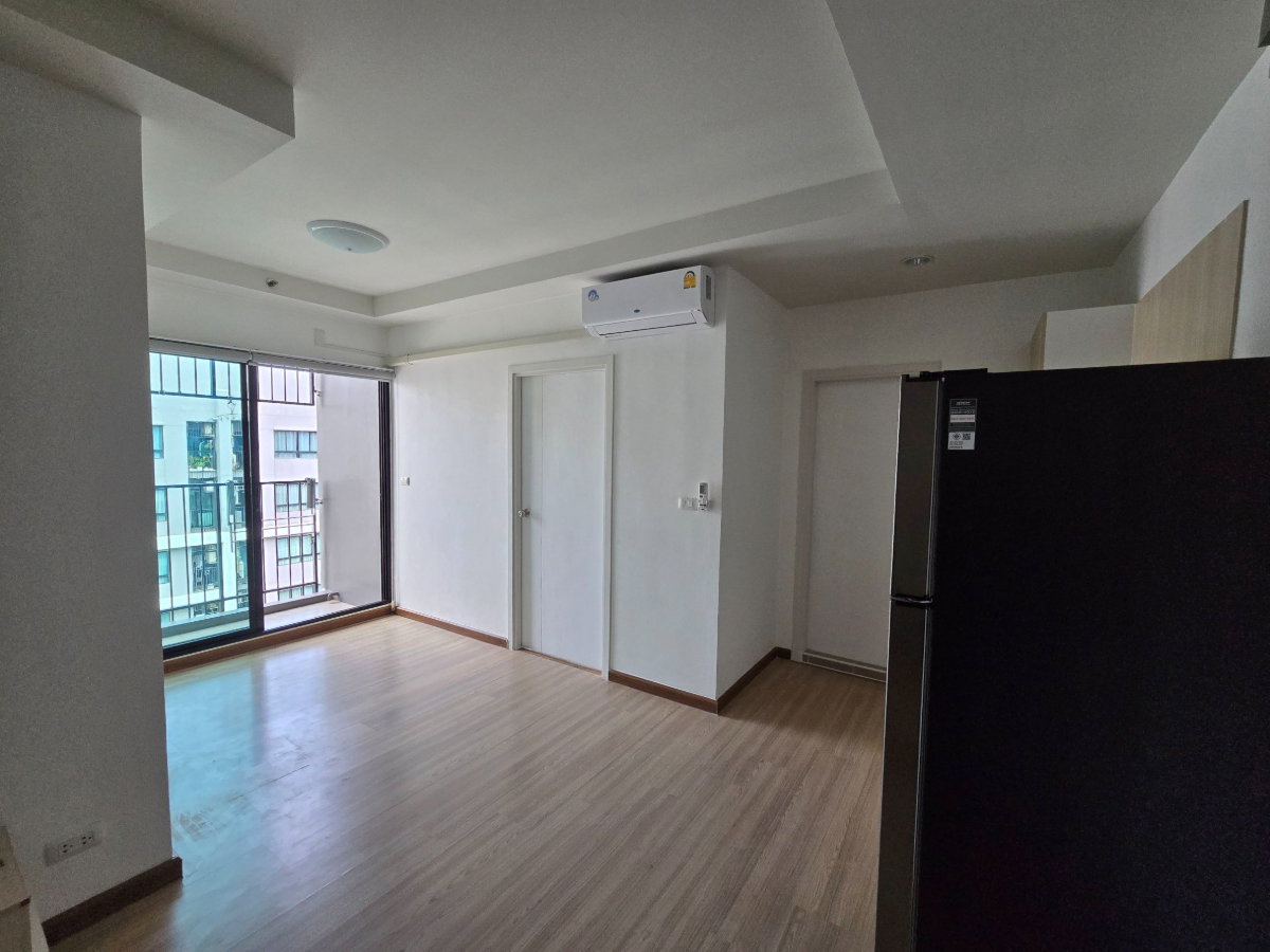 รูป 🔥 ขาย !!! 2 ห้องนอน ชั้น 25  เจคอนโด สาทร–กัลปพฤกษ์ เพียง 2.75 ล้าน (Condo for Sale – High Floor Pool View | Rare Unit!) - รูปที่ 12/23