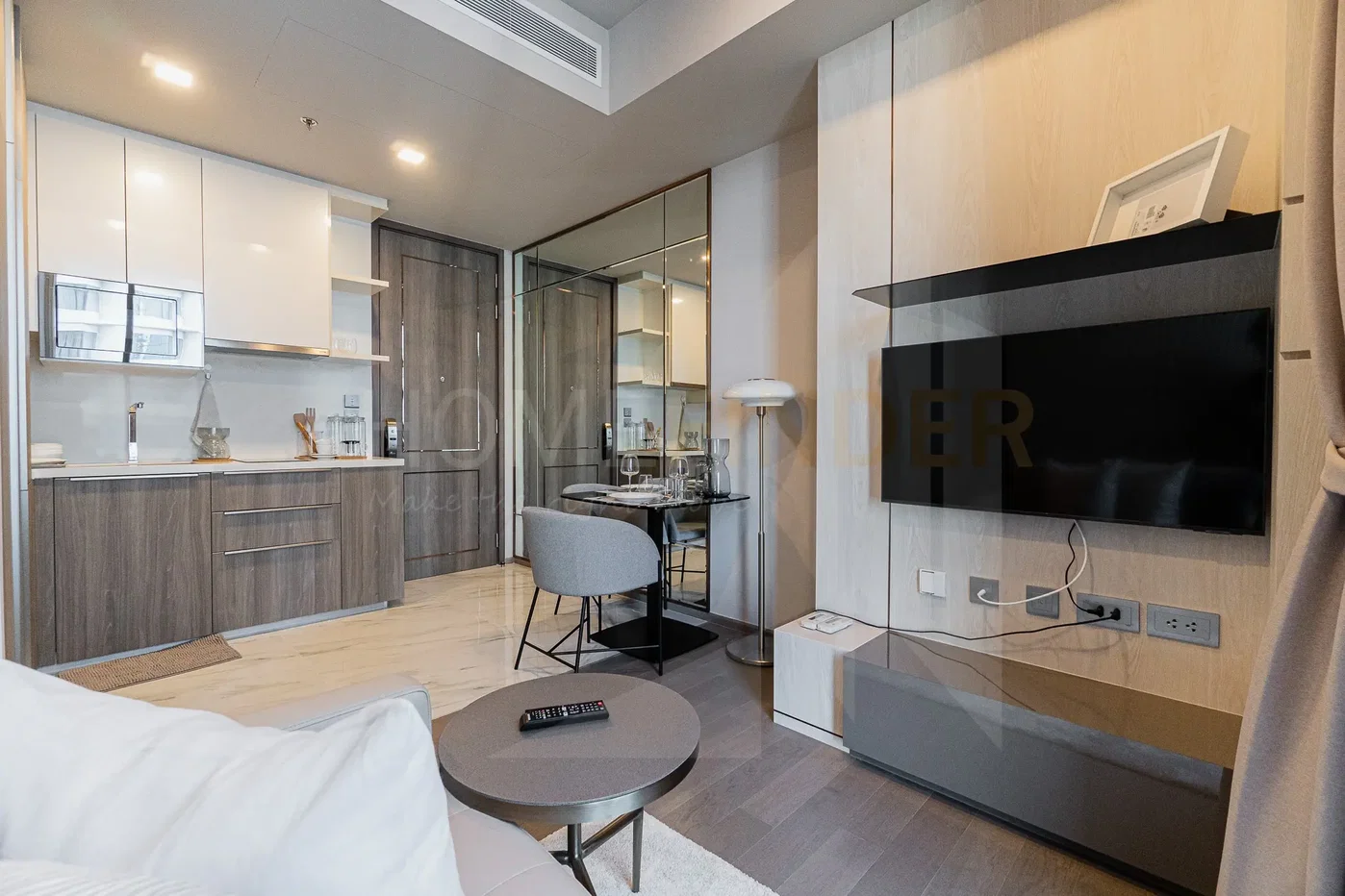 picture Celes Asoke 1 bedroom, for rent - 6/16