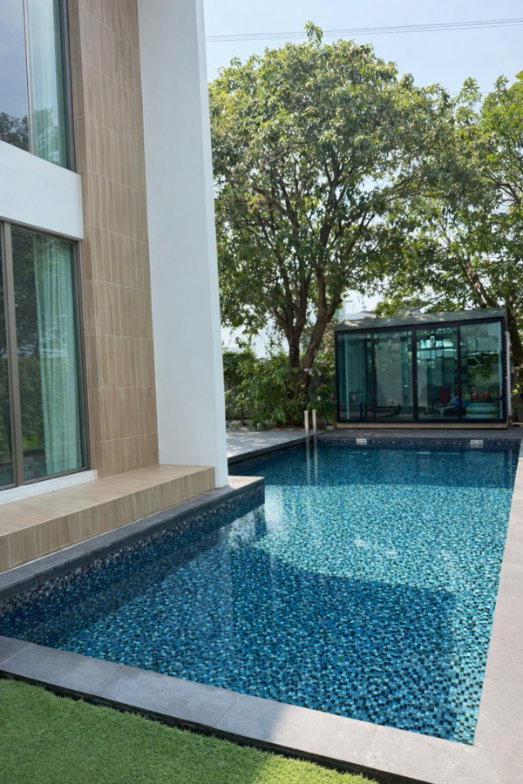 รูป 🏡✨ ให้เช่าบ้านเดี่ยวหรู พร้อมสระว่ายน้ำส่วนตัว — Nirvana Beyond Rama 2 📍 ทำเล Prime ติดถนนพระราม 2 เดินทางสะดวก - รูปที่ 14/15