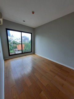 P-106378 — ขายคอนโดห้องเปล่า ชั้น 4 Condolette Dwell Sukhumvit 26 ใกล้ BTS พร้อมพงษ์ 085-592-2897 Line: @easythaihome
