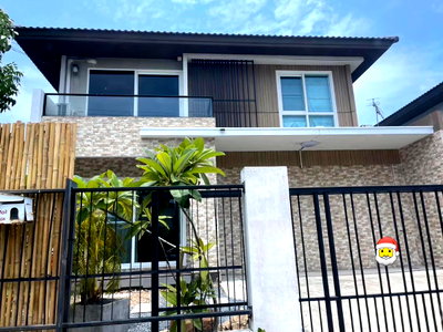 เช่าบ้านเดี่ยว รพ.ซีจีเอช สายไหม : 🏡✨ บ้านเดี่ยวให้เช่า หมู่บ้านมัณฑนา เลค วัชรพล (Land & Houses) 4 ห้องนอน 4 ห้องน้ำ ทำเลวัชรพล พร้อมอยู่ + จดทะเบียนบริษัทได้ + เลี้ยงสัตว์ได้ 
