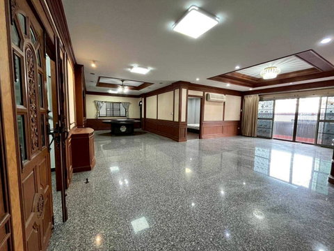 LTH15569 – Commercial Office Building for Sale Rama 9 | Spacious Standalone Office | Near MRT Rama 9 | 42 MB