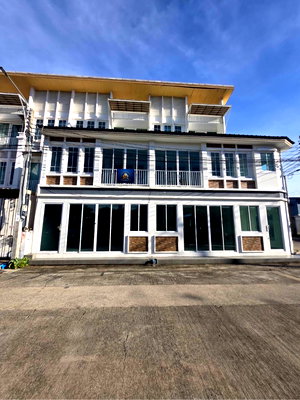 บ้านเดี่ยวให้เช่า : ✨Hot Deal🏘️ให้เช่าบ้านโกลเด้นทาวน์ 1 จรัญ-ปิ่นเกล้า | 6ห้องนอน 3ห้องน้ำ บ้านใหม่มาก | สนใจ @sacondo